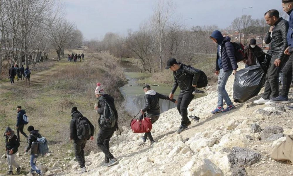Επεισόδια στο ΚΥΤ Κορίνθου με μετανάστες - Επενέβησαν τα ΜΑΤ